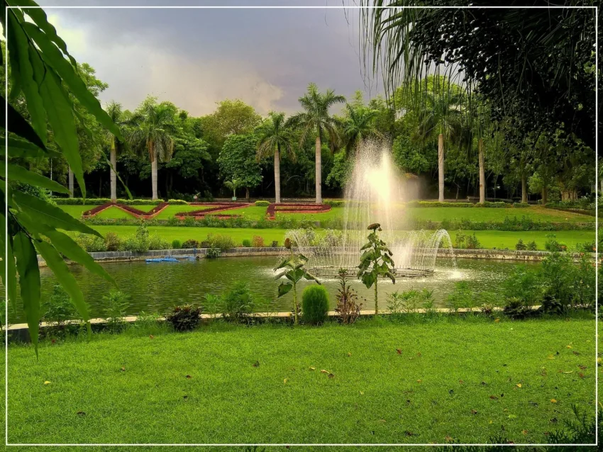 An image of garden at National Zoological Park in Delhi