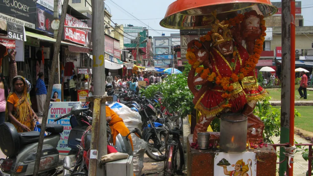 A view from Lajpat Nagar Market.