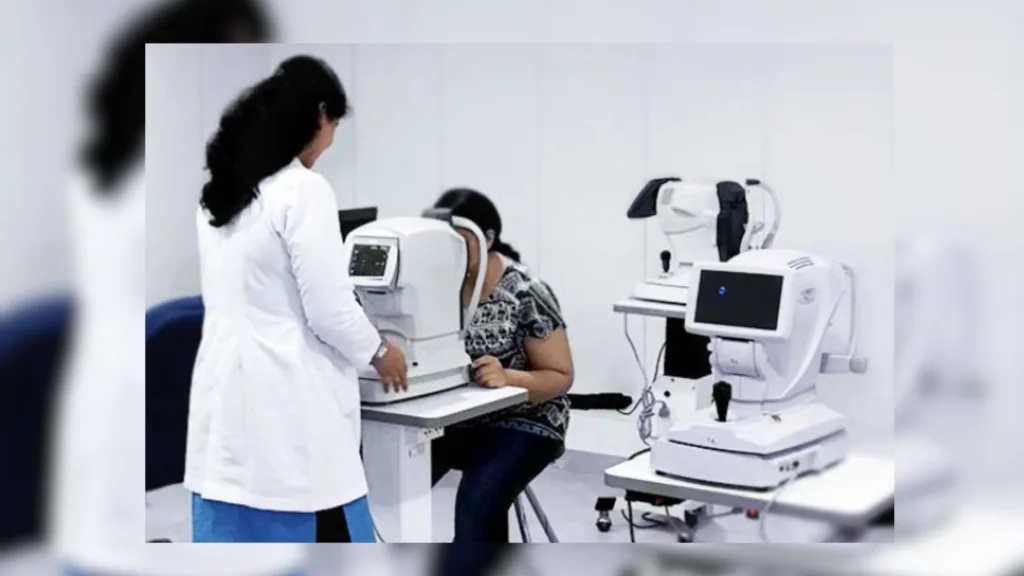 An eye specialist checking eyes of the patient Dr. Shroff Eye Hospital.