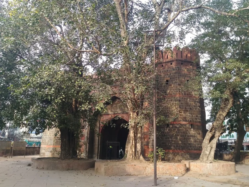 Ajmeri Gate In Delhi