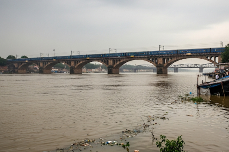 Yamuna River's Water Level Nears Danger Mark in Delhi