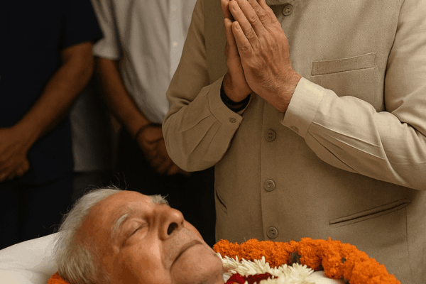 PM Modi Honors the Late BJP Leader Vijay Kumar Malhotra