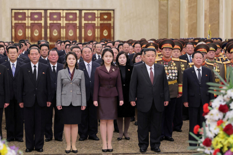 North Korea Leader Kim Jong Un’s Daughter Makes Public Visit to Sacred Mausoleum, Fueling Succession Speculation North Korea Leader Kim Jong Un's Daughter Makes Public Visit to Sacred Mausoleum, Fueling Succession Speculation (1)